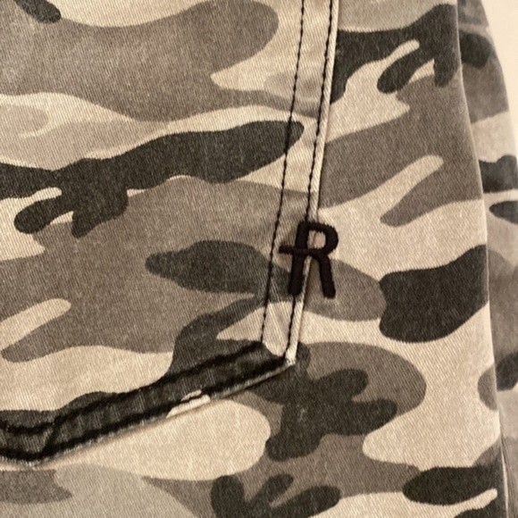 Rich & Skinny Jeans | Gray Camo | Size 28, 29” Inseam - Picture 6 of 6